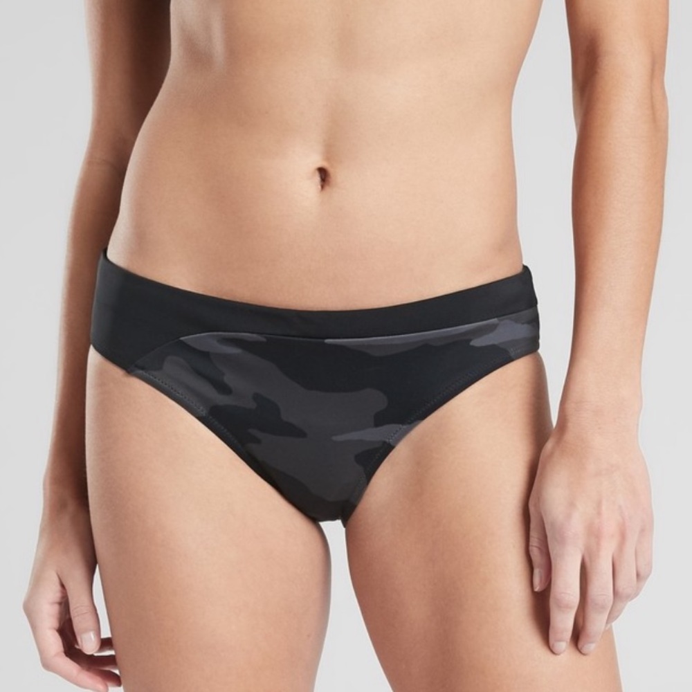 Athleta Freestyle Camo Full Bottom NWT black swim